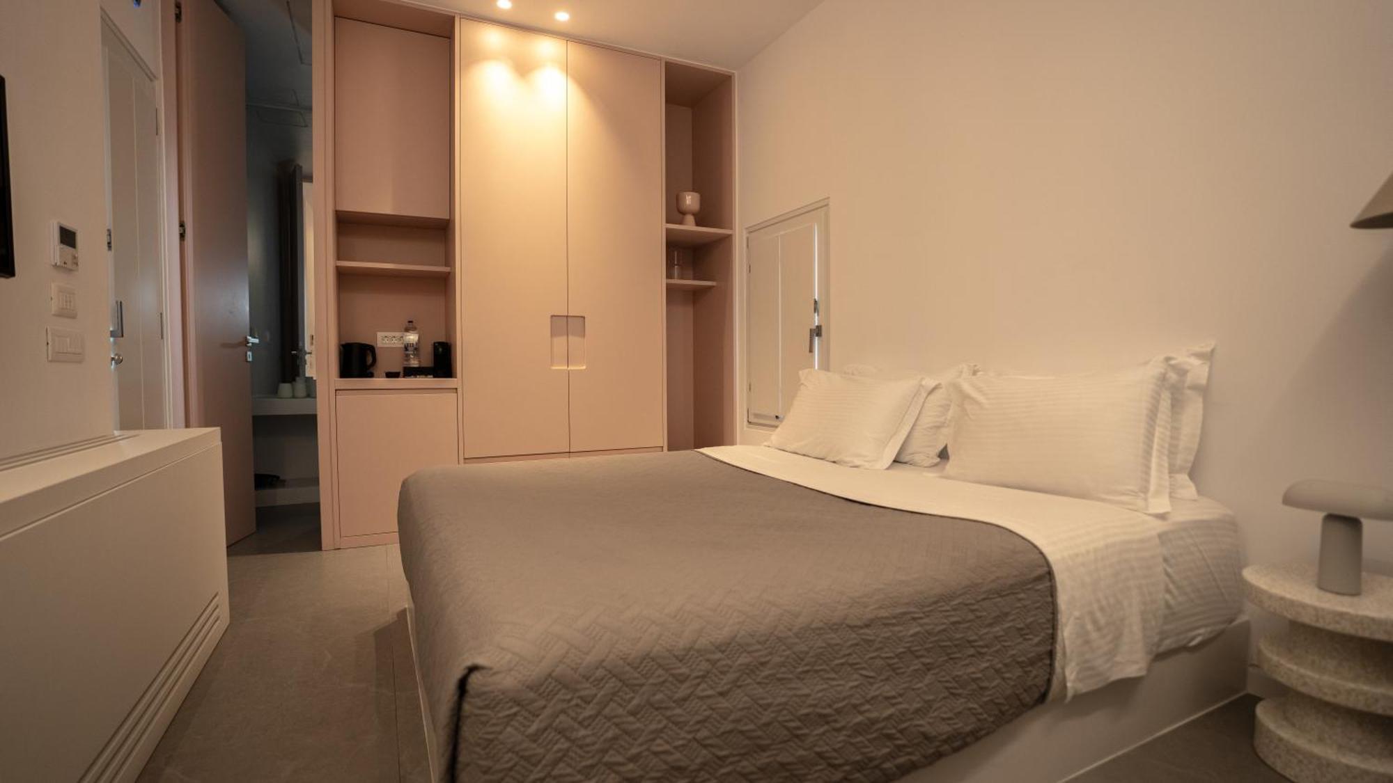 Neo Suites Fira  Luaran gambar