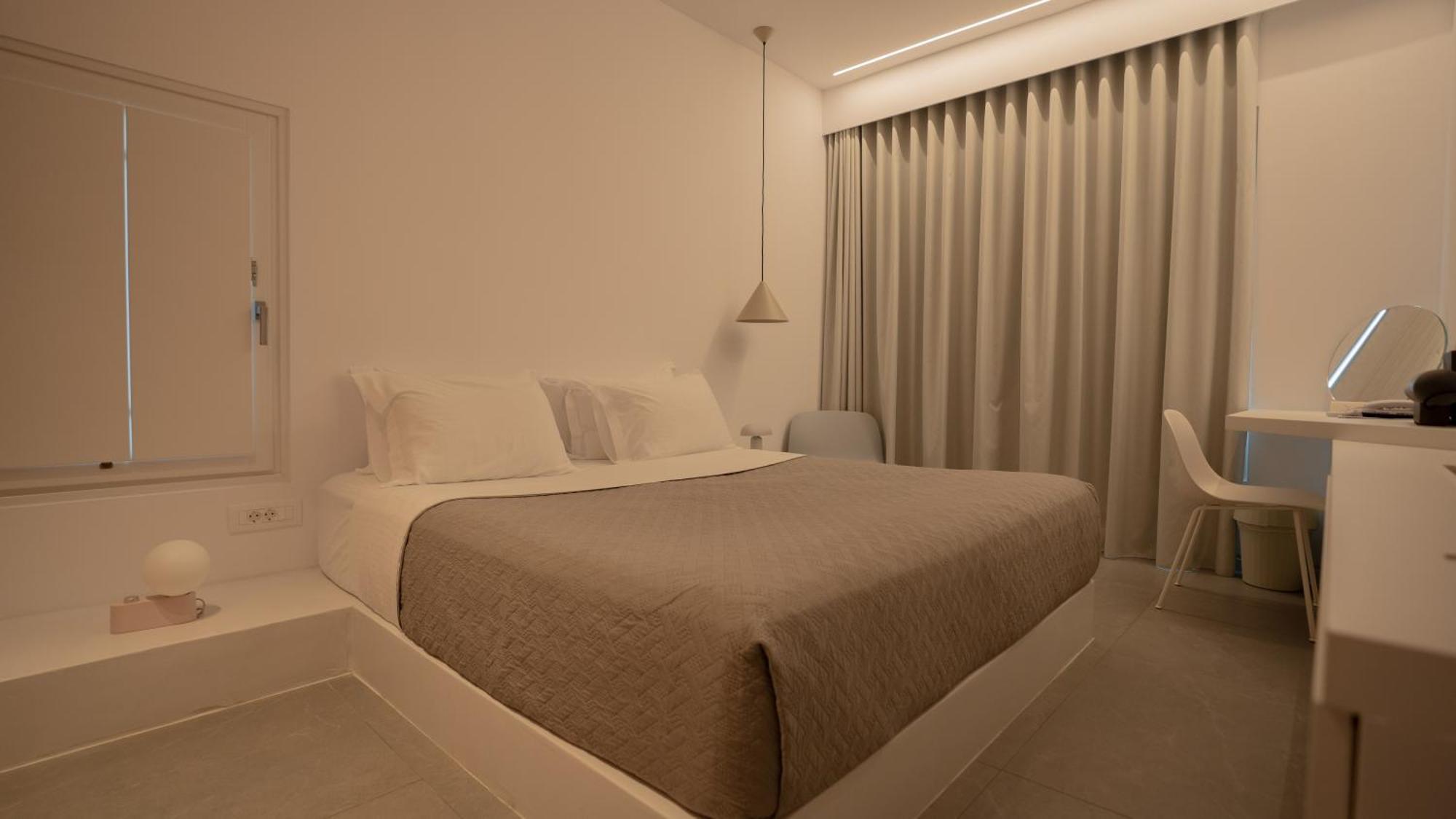 Neo Suites Fira  Luaran gambar